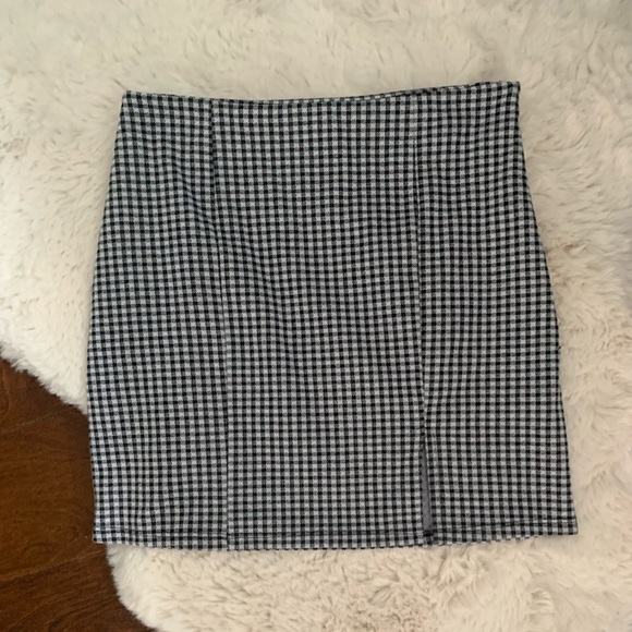 F21 Miniskirt (S) - Picture 2 of 8